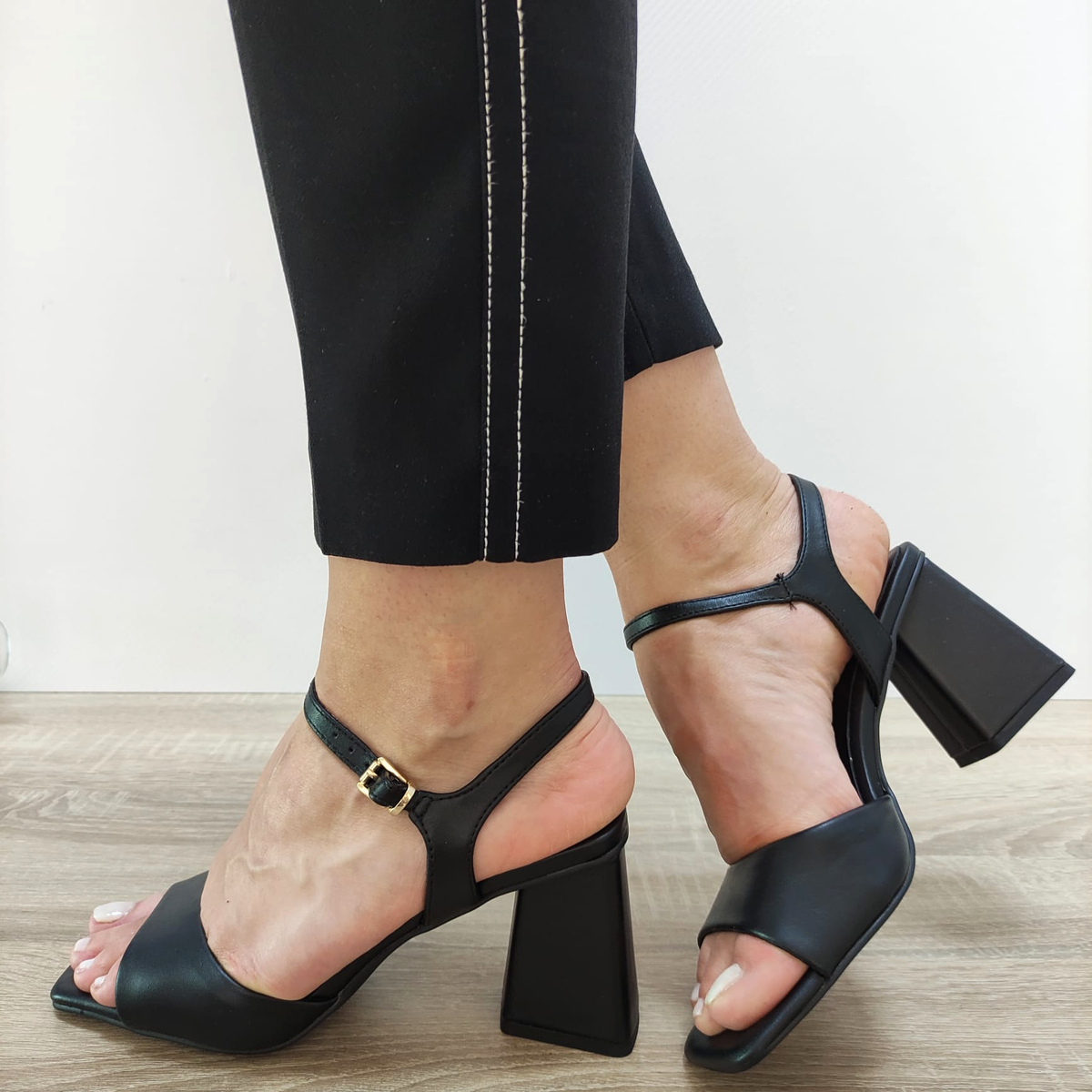 SANDALE ELEGANTE DAMA MARCO TOZZI 28321 NEGRE - imagine 2