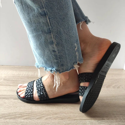 SLAPI DAMA IPANEMA RENDA II FEM 83243-AS026 01-K NEGRI