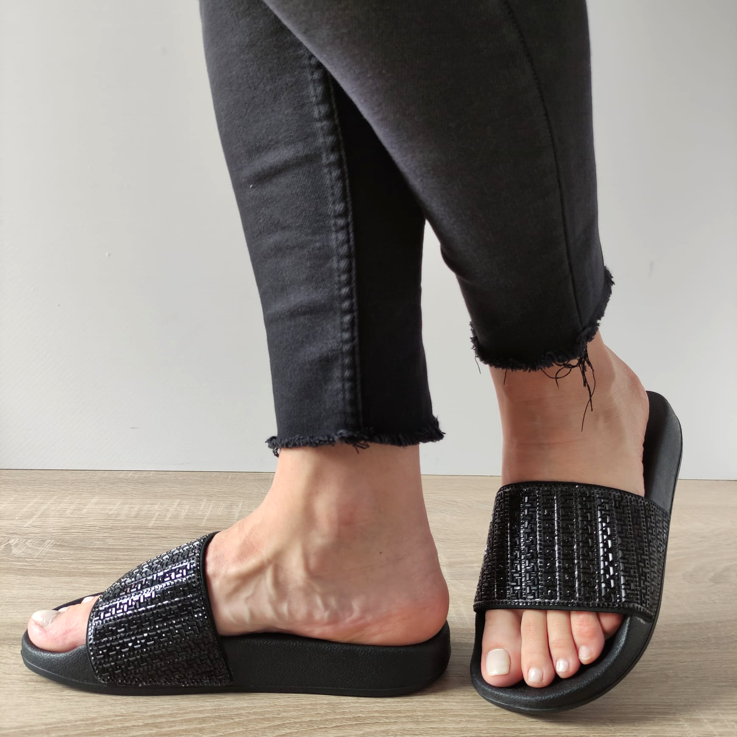 SLAPI DAMA SKECHERS 119320 BBK