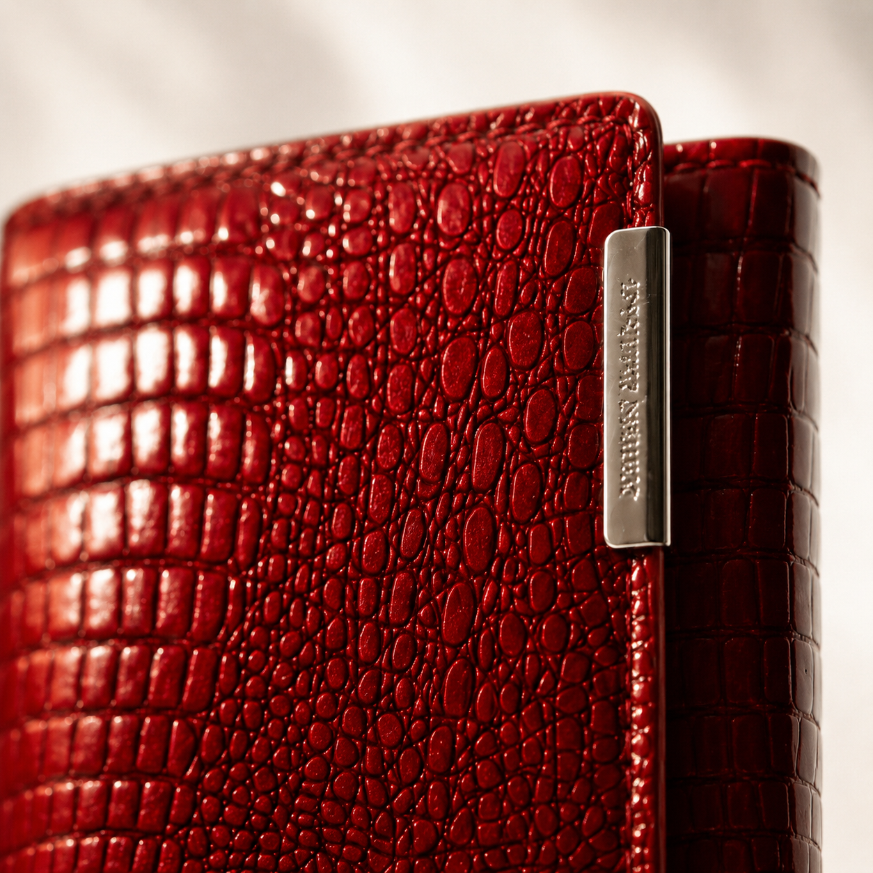 Portofel Damă Piele Lăcuită Bordo Crocodil cu Cutie | PRO 45-4-289