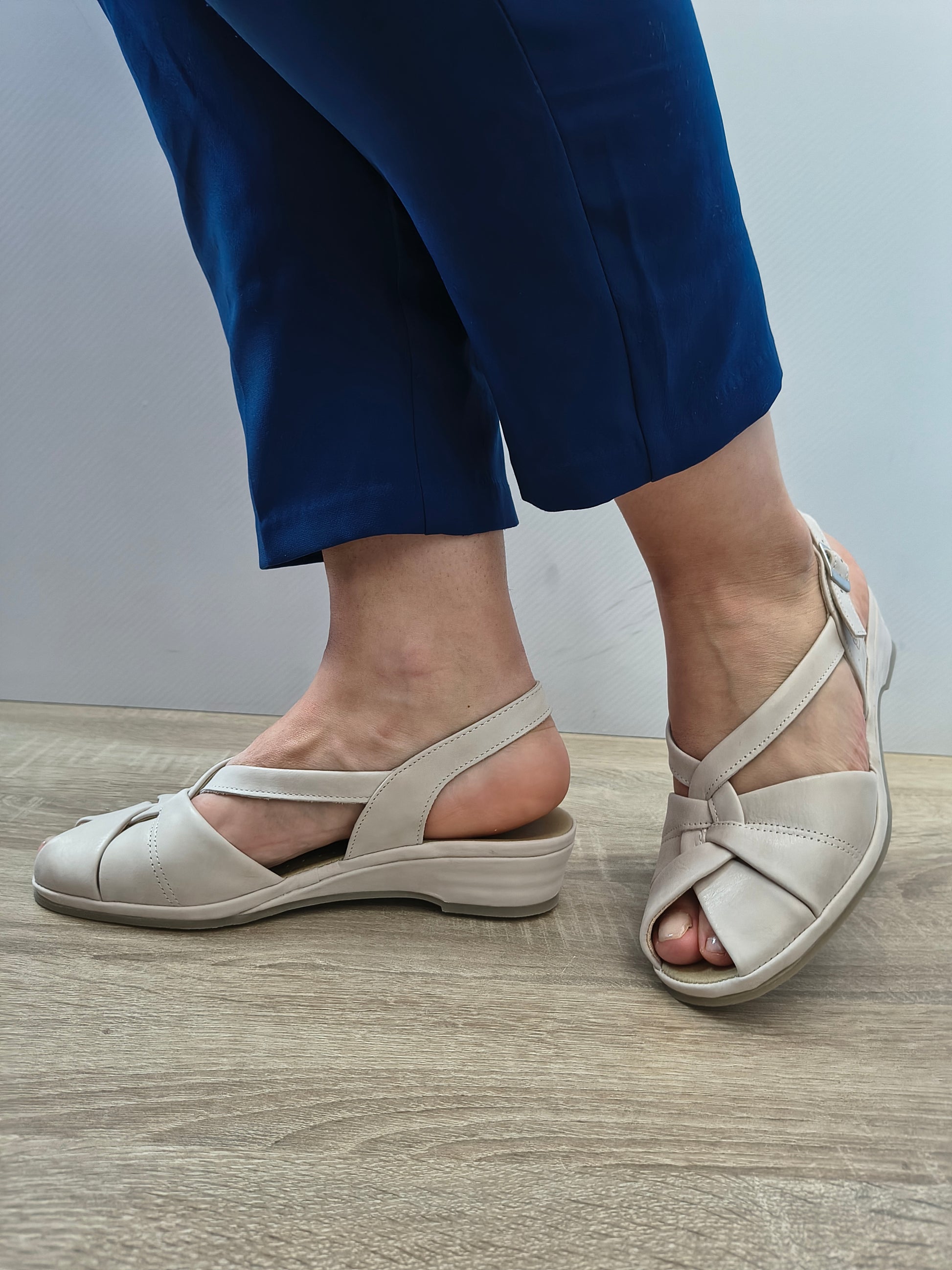 Sandale Casual Damă Suave 0012T Crem - Piele Naturală - vedere 1