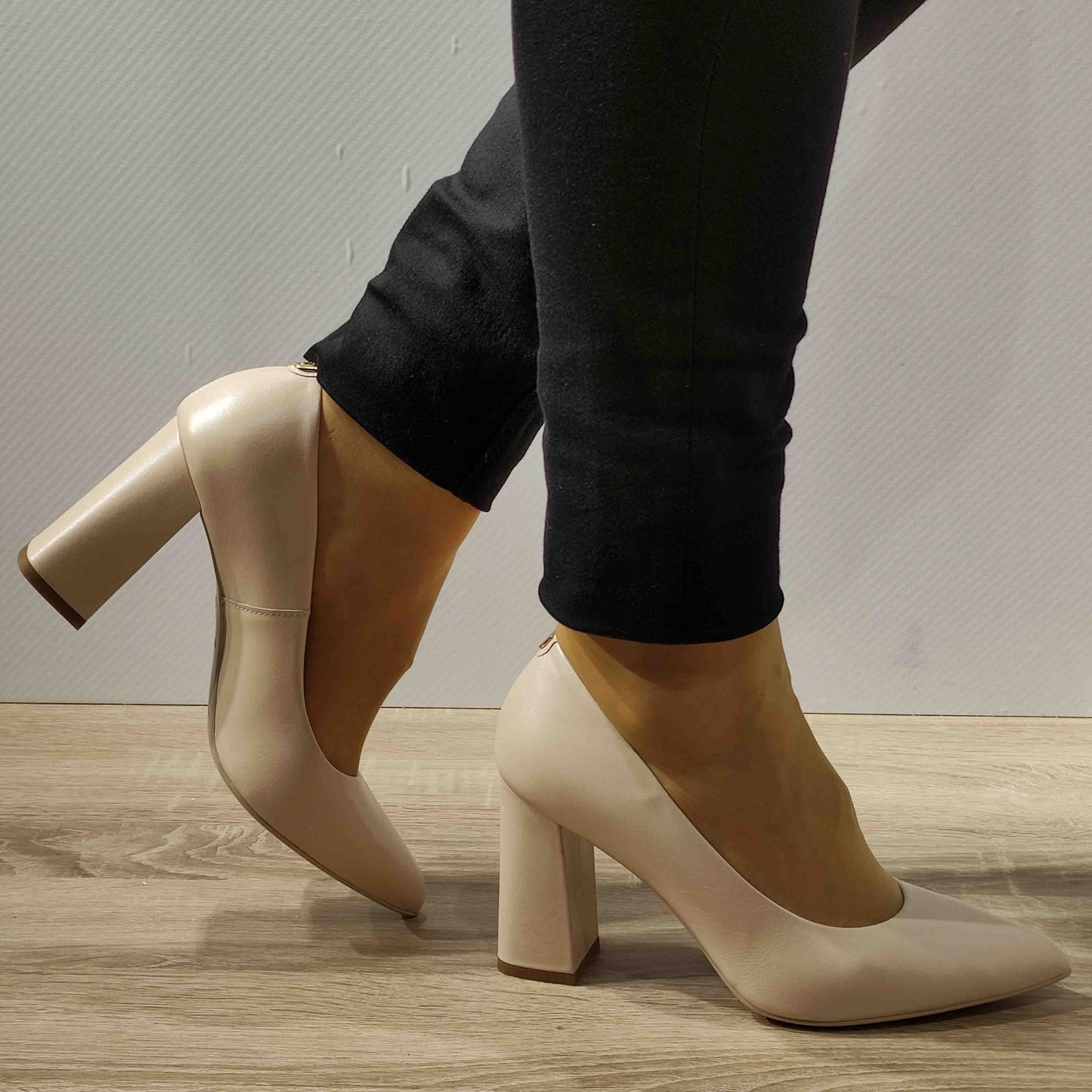 PANTOFI ELEGANTI DAMA SALA 9933 1953 NUDE